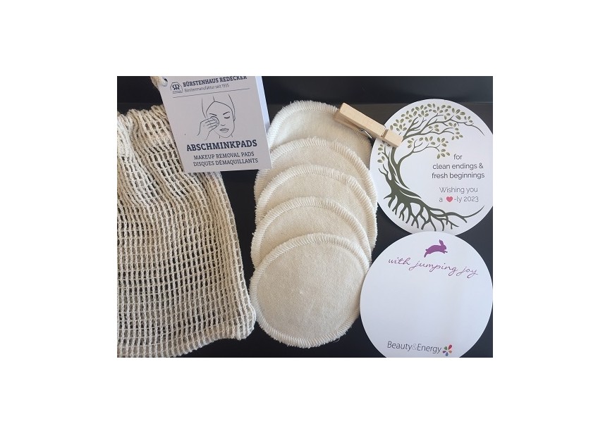 5 MAKEUP REMOVAL PADS X 5st